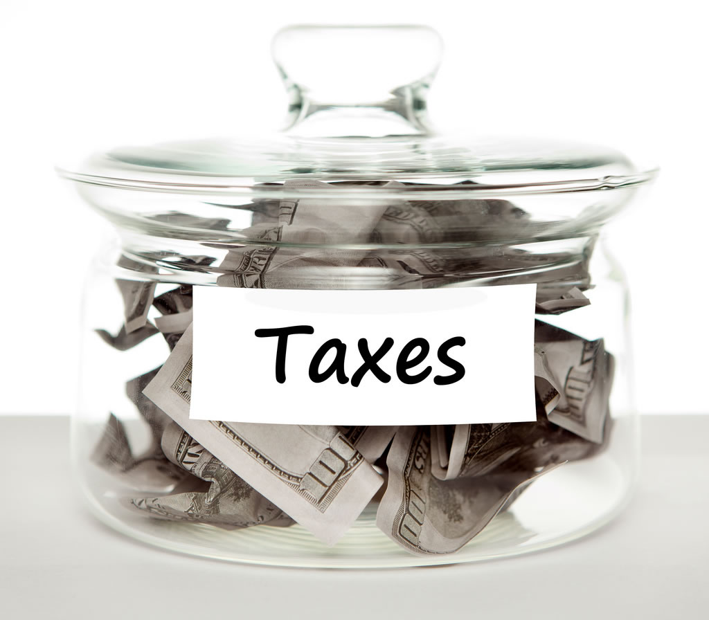 Cinci taxe şi comisioane bancare pe care ar trebui să le cunoşti